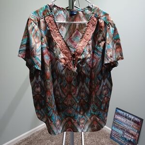 #401 Women's Plus Blouse